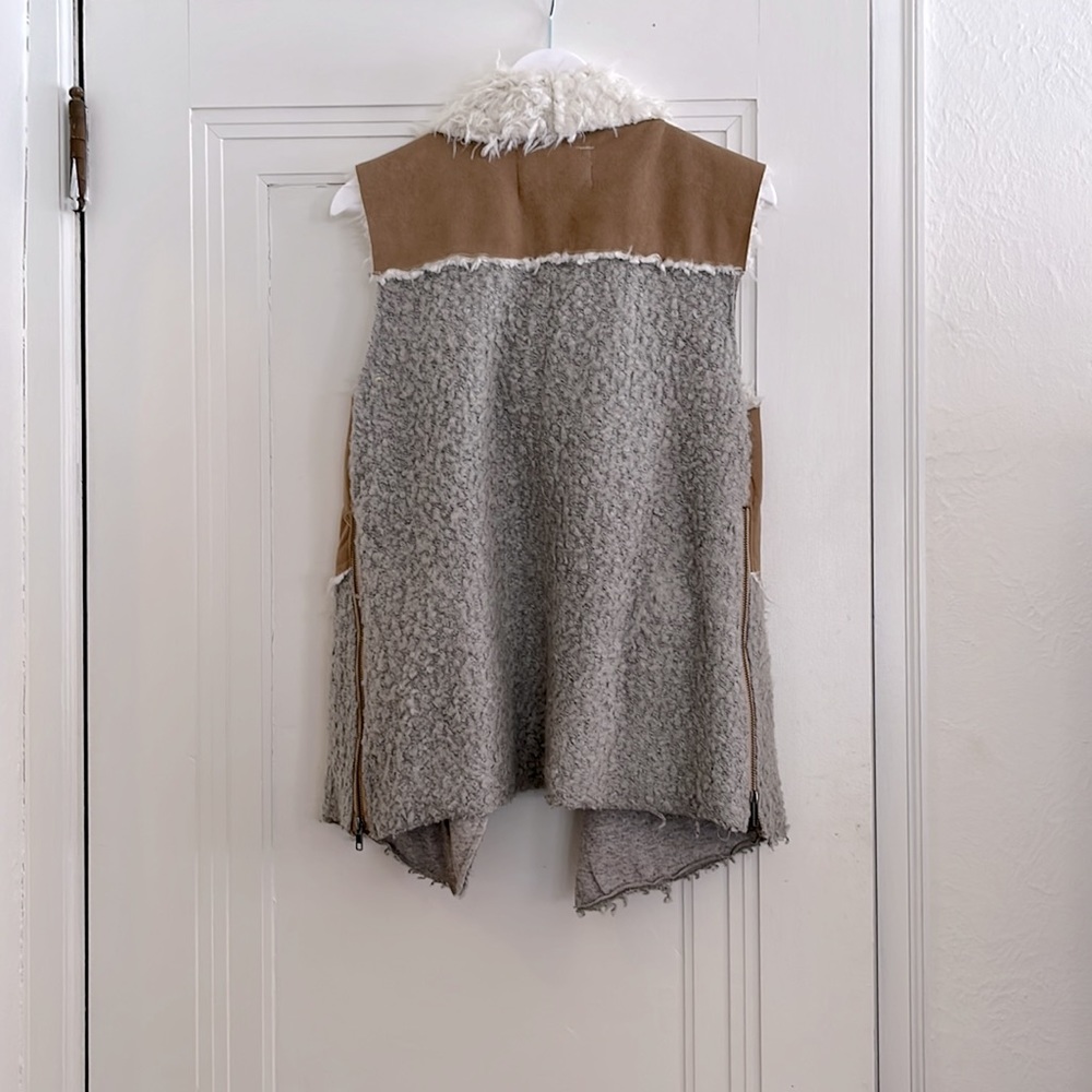 Vest - Picture 2 of 2